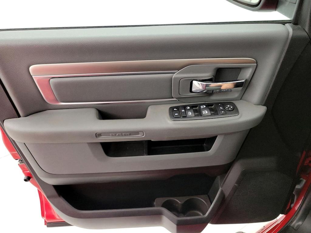 used 2019 Ram 1500 Classic car, priced at $27,998