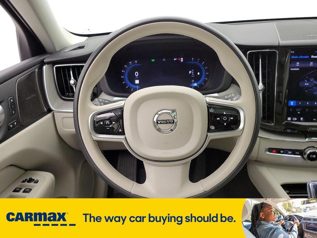 used 2023 Volvo XC60 car, priced at $44,998