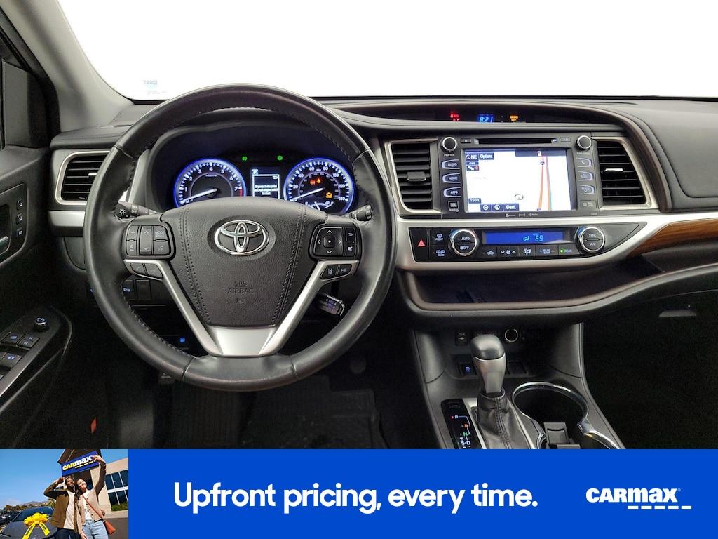used 2019 Toyota Highlander car, priced at $29,998