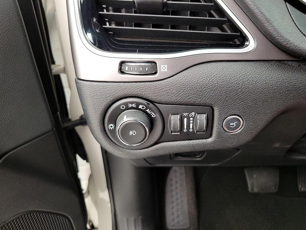 used 2019 Jeep Cherokee car, priced at $22,998