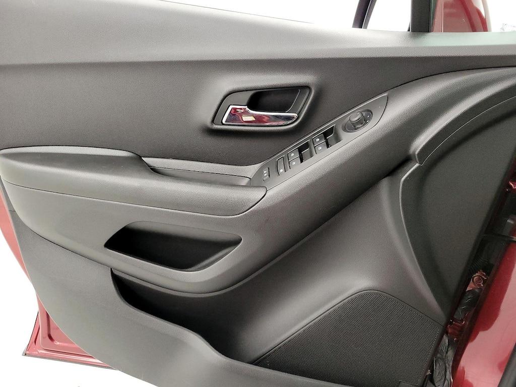 used 2022 Chevrolet Trax car, priced at $18,998