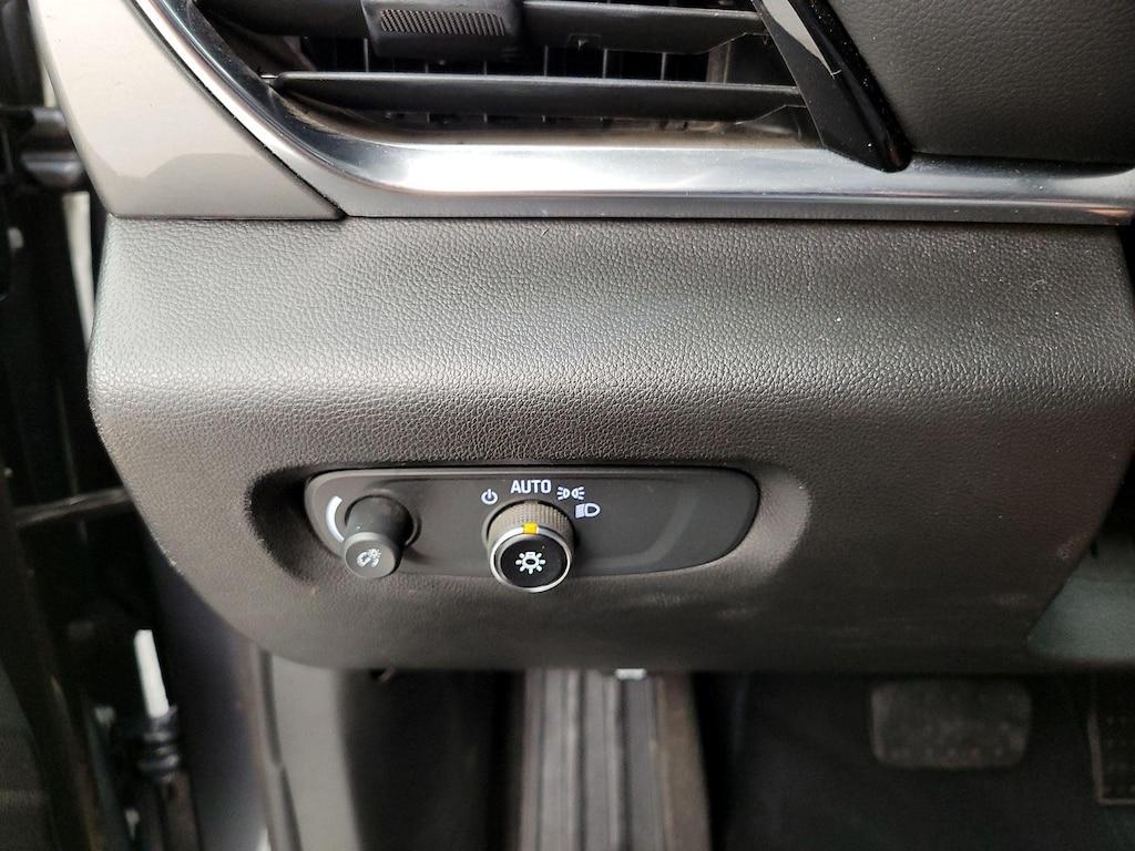 used 2021 Chevrolet Traverse car, priced at $25,998