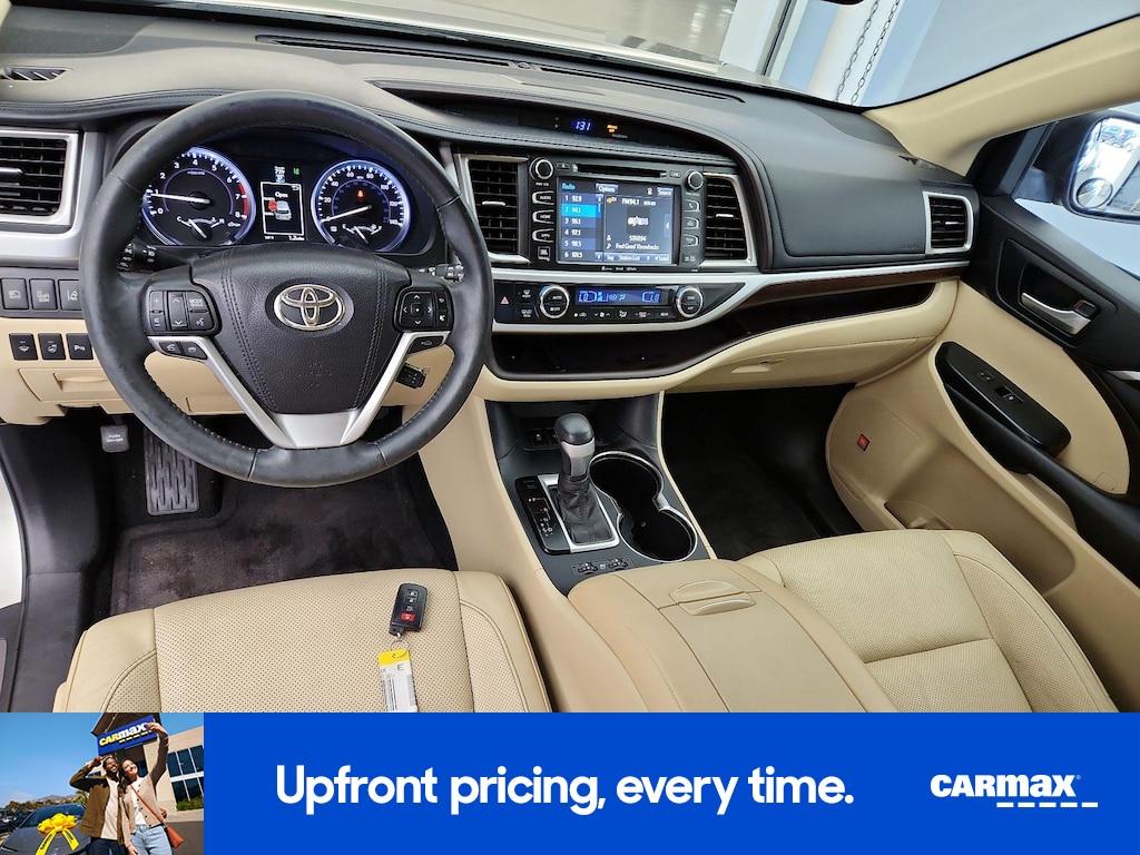 used 2016 Toyota Highlander car, priced at $25,998