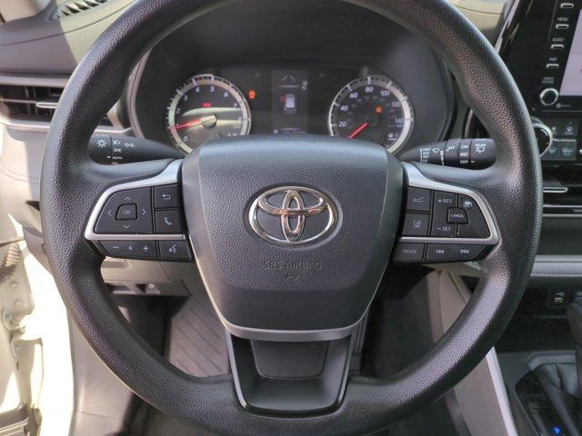 used 2022 Toyota Highlander car, priced at $29,900