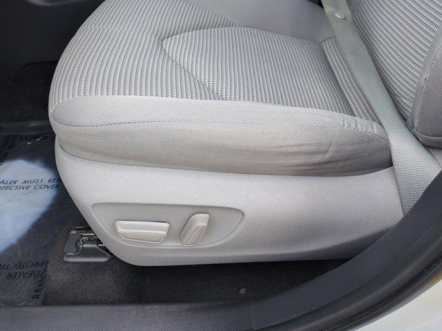 used 2022 Toyota Highlander car, priced at $27,900