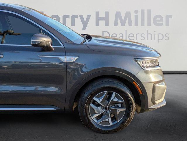 used 2022 Kia Sorento Hybrid car, priced at $27,777