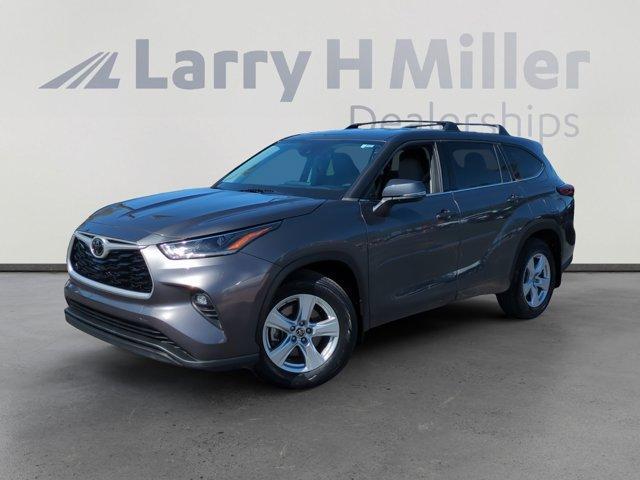 used 2021 Toyota Highlander car, priced at $27,215