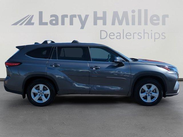 used 2021 Toyota Highlander car, priced at $27,215