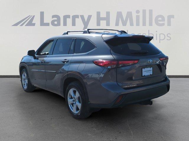 used 2021 Toyota Highlander car, priced at $27,215