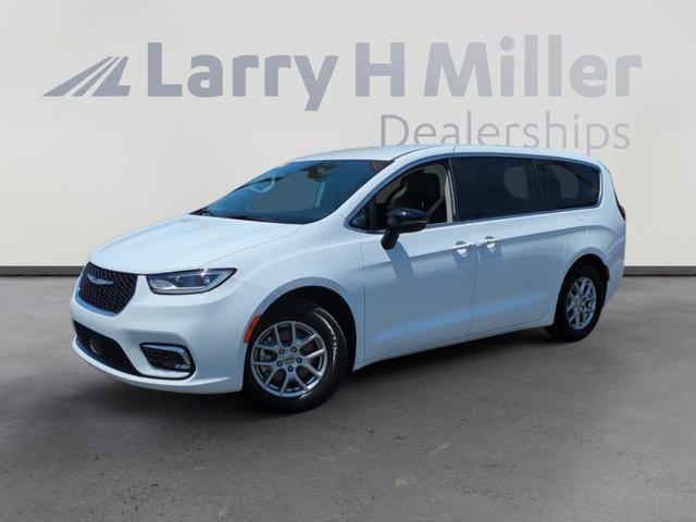 used 2024 Chrysler Pacifica car, priced at $30,545