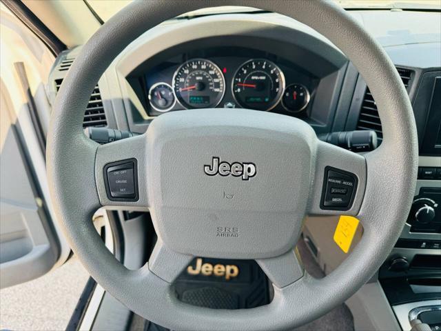 used 2007 Jeep Grand Cherokee car, priced at $5,950