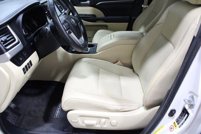 used 2015 Toyota Highlander car, priced at $22,472