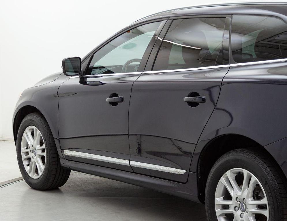 used 2016 Volvo XC60 car, priced at $14,980