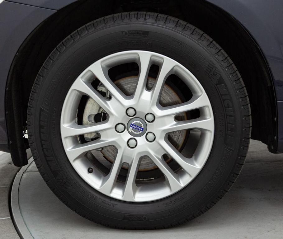 used 2016 Volvo XC60 car, priced at $14,980