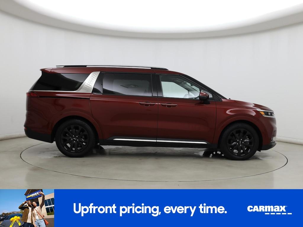 used 2023 Kia Carnival car, priced at $39,998