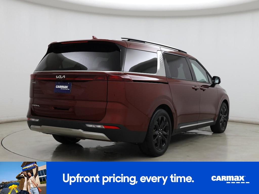 used 2023 Kia Carnival car, priced at $39,998