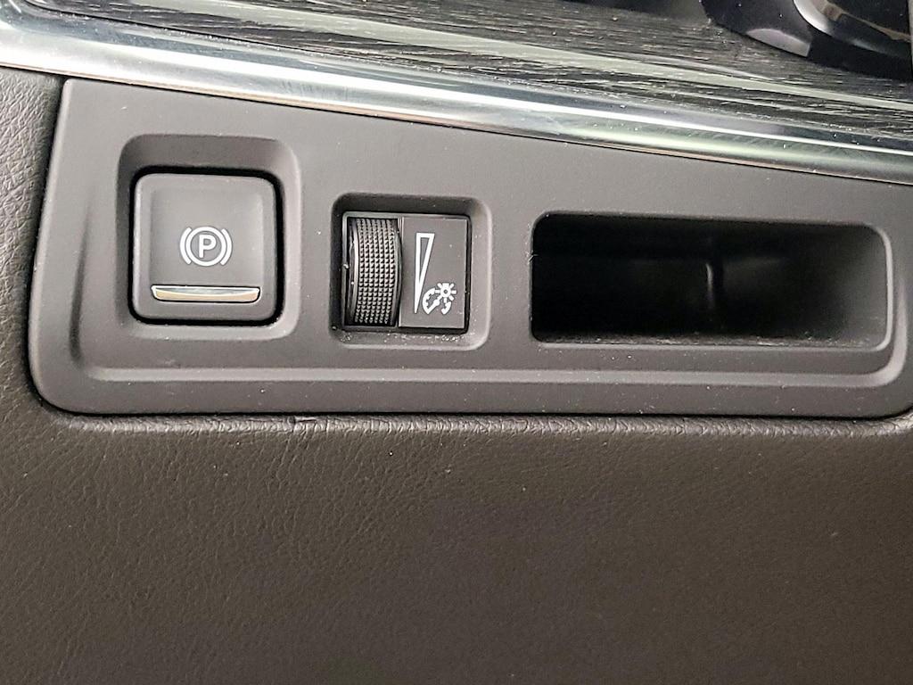 used 2021 Cadillac XT5 car, priced at $26,998