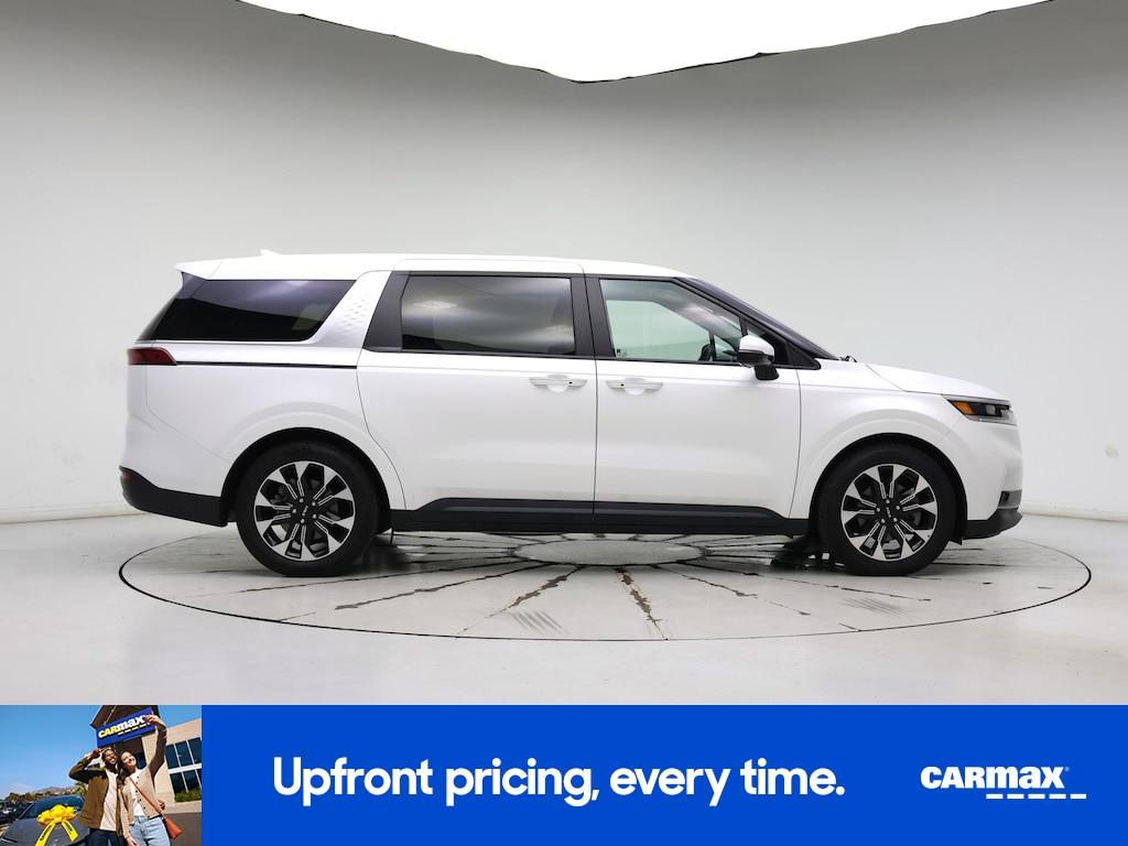 used 2024 Kia Carnival car, priced at $35,998