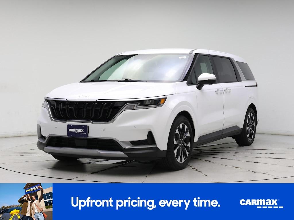 used 2024 Kia Carnival car, priced at $35,998