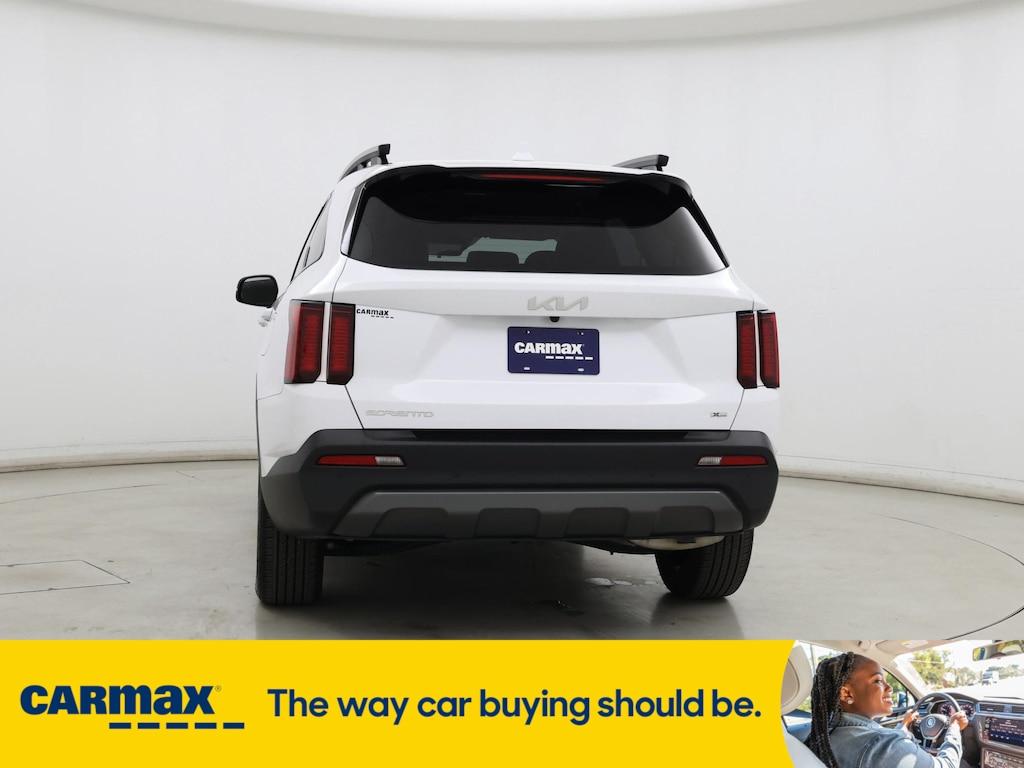 used 2023 Kia Sorento car, priced at $30,998