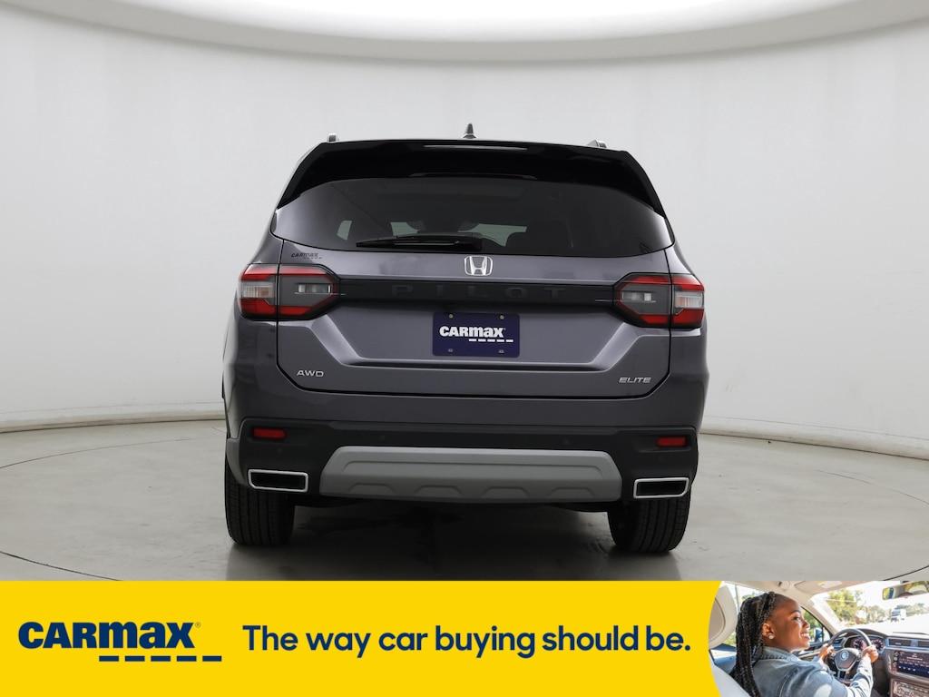used 2025 Honda Pilot car, priced at $52,998