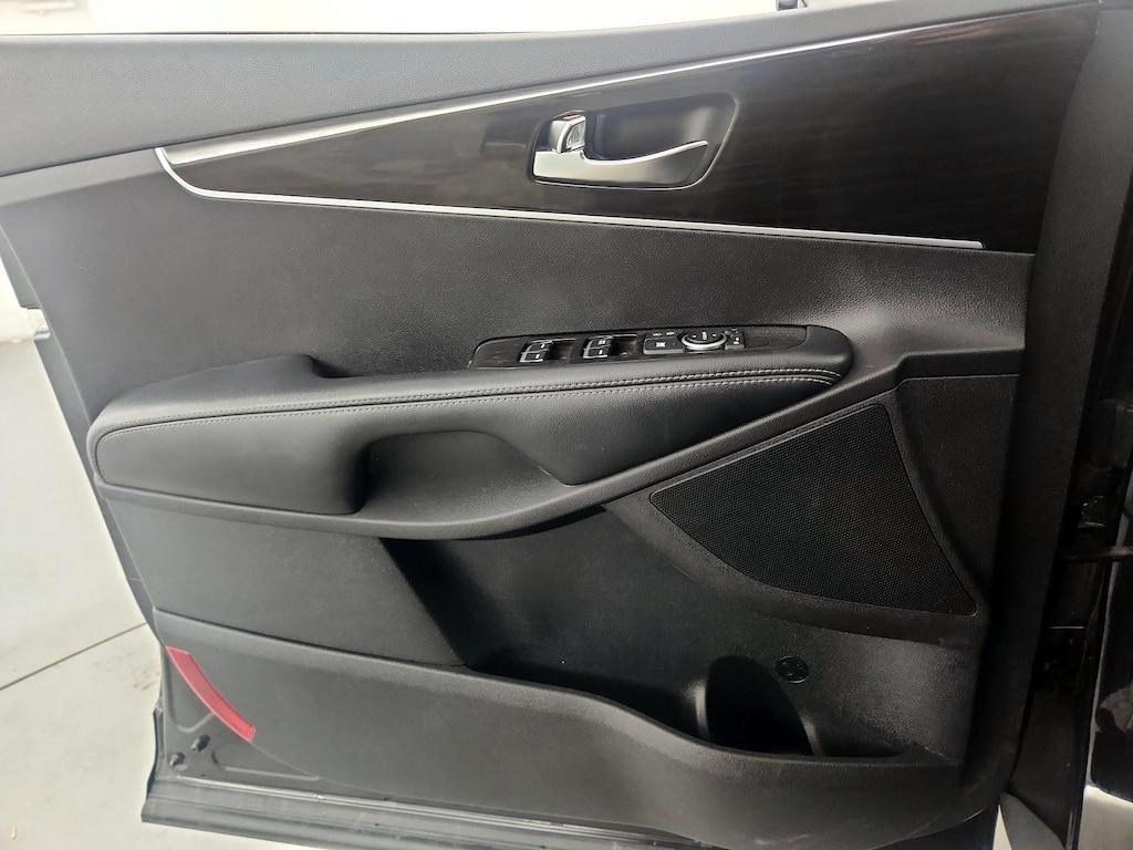 used 2019 Kia Sorento car, priced at $19,998