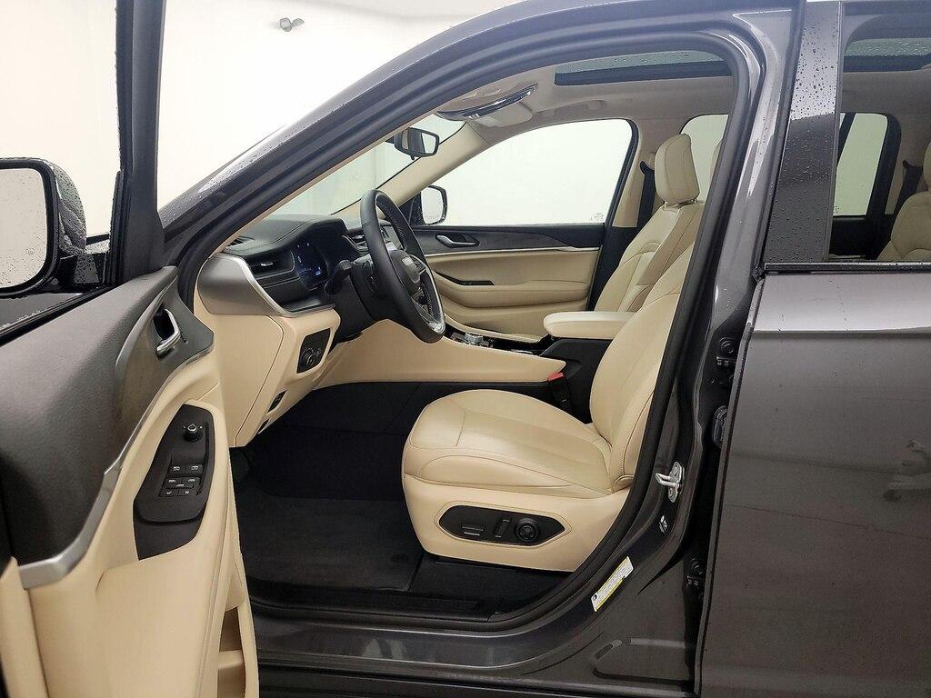 used 2022 Jeep Grand Cherokee car, priced at $33,998