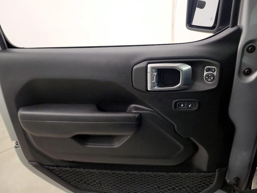 used 2022 Jeep Gladiator car, priced at $40,998