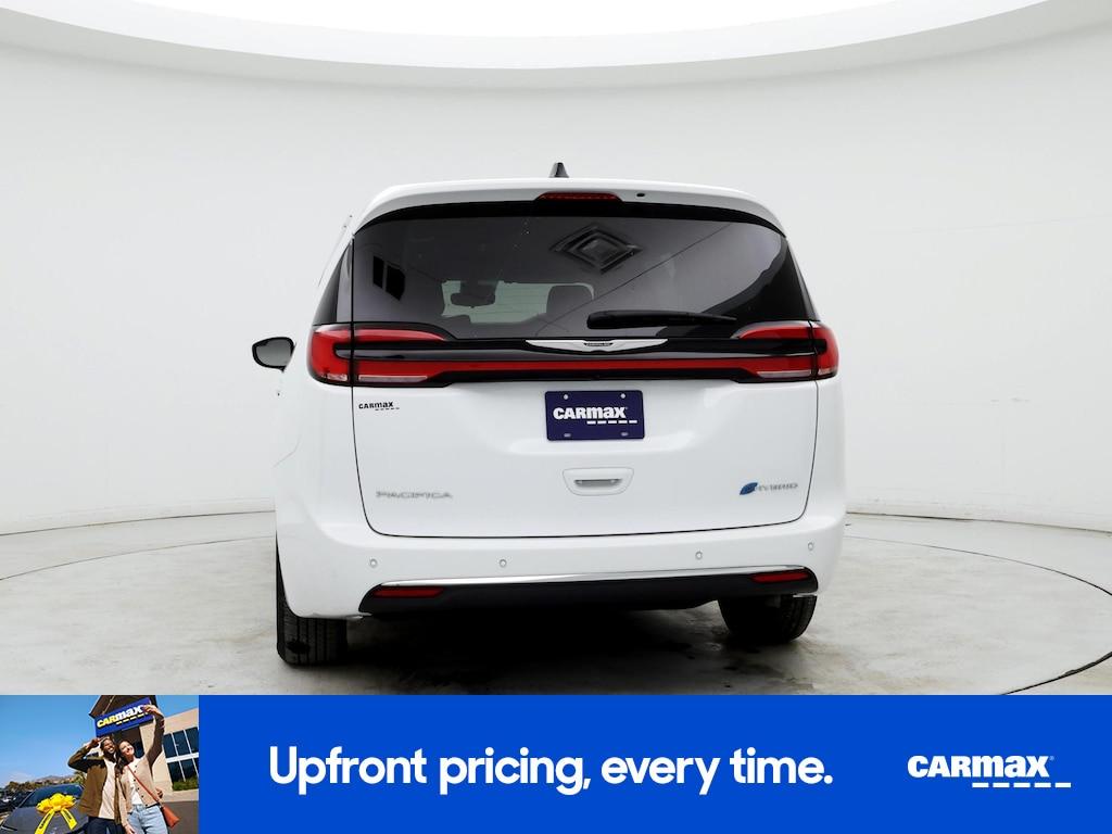 used 2023 Chrysler Pacifica Hybrid car, priced at $30,998