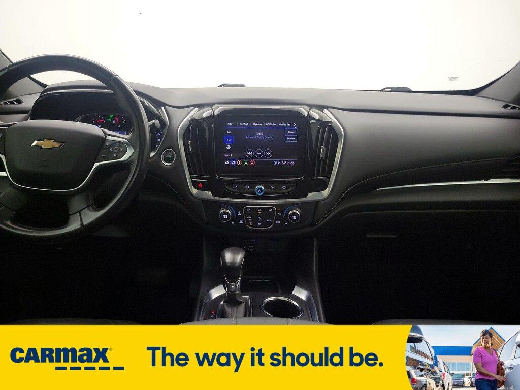 used 2022 Chevrolet Traverse car, priced at $32,998