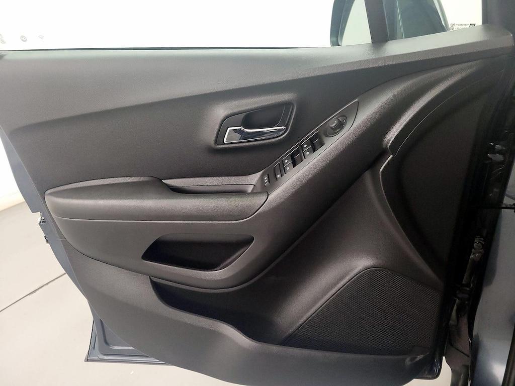 used 2021 Chevrolet Trax car, priced at $17,998