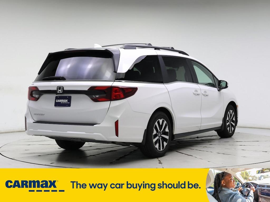 used 2025 Honda Odyssey car, priced at $42,998