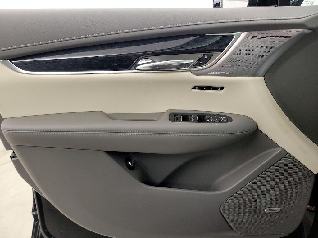 used 2022 Cadillac XT6 car, priced at $39,998