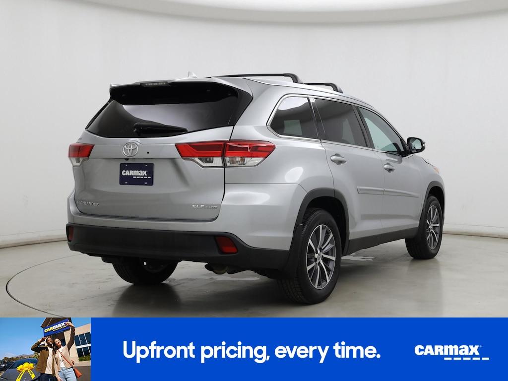 used 2019 Toyota Highlander car, priced at $26,998