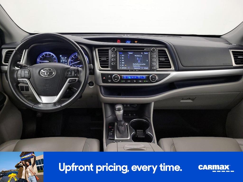used 2019 Toyota Highlander car, priced at $26,998
