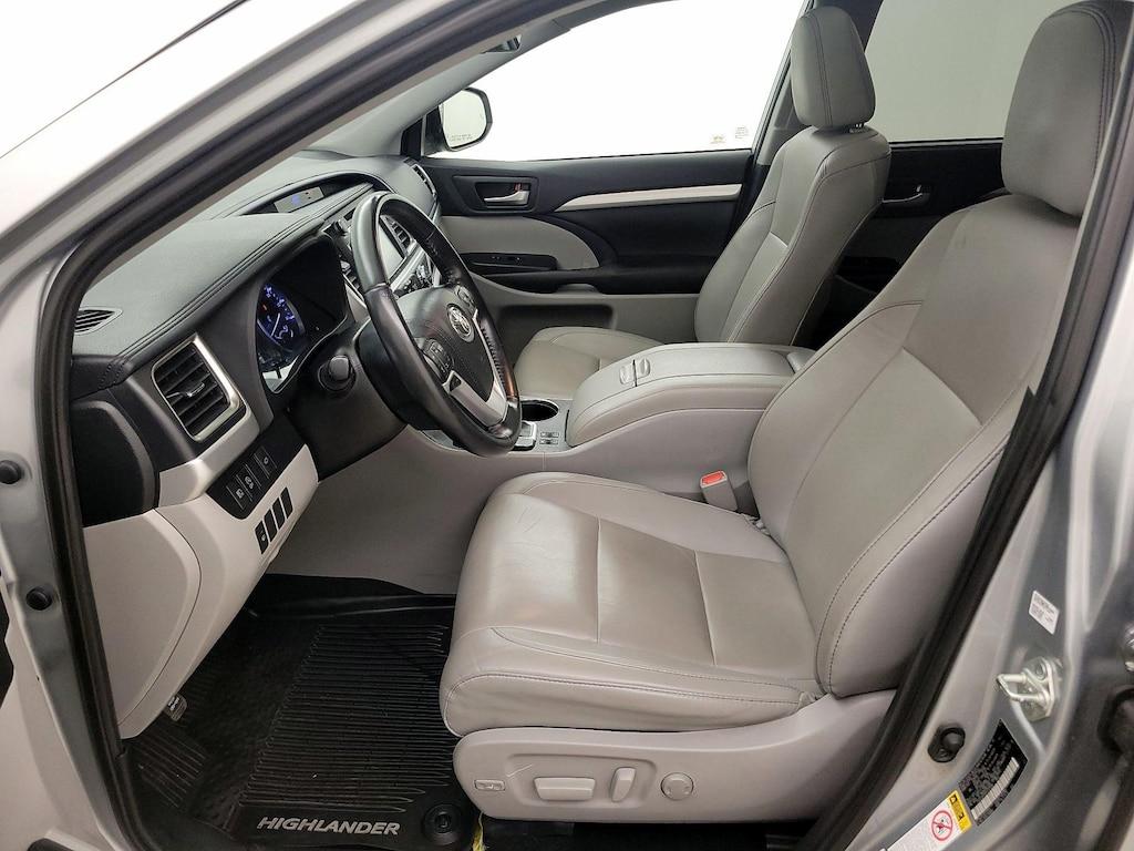 used 2019 Toyota Highlander car, priced at $26,998