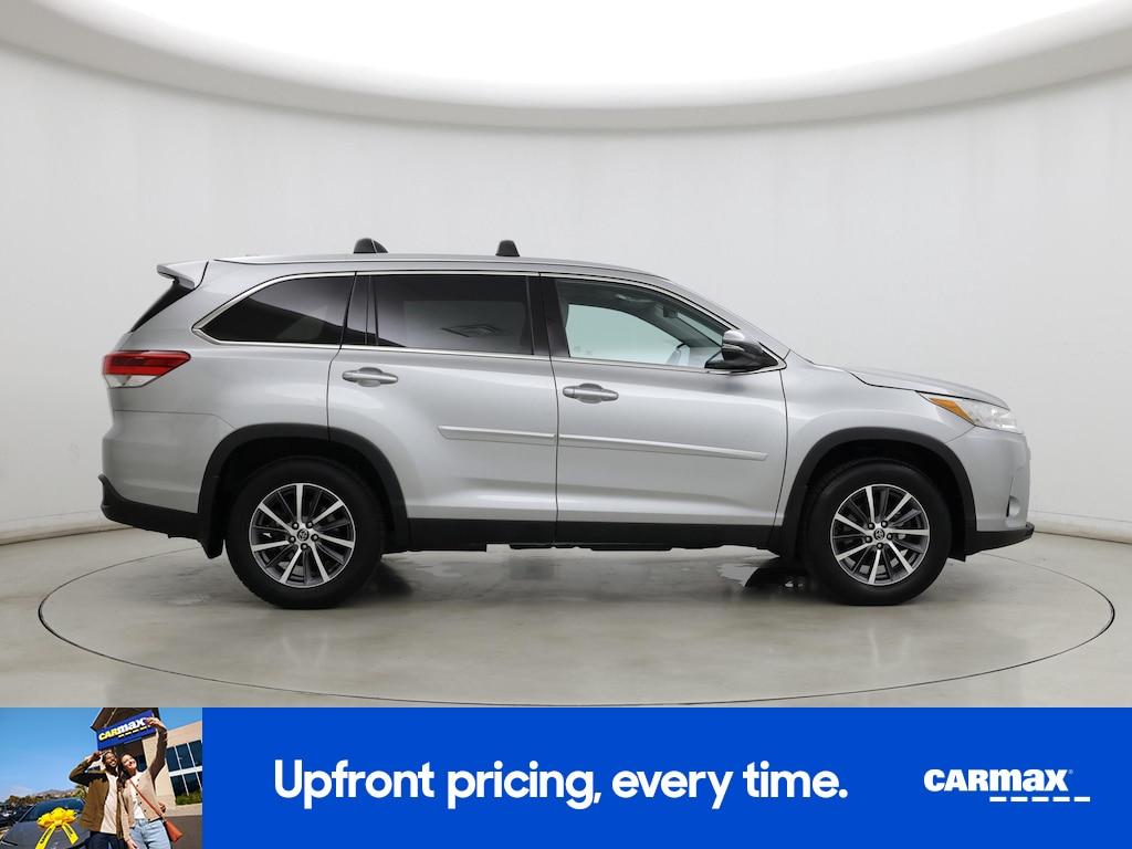 used 2019 Toyota Highlander car, priced at $26,998
