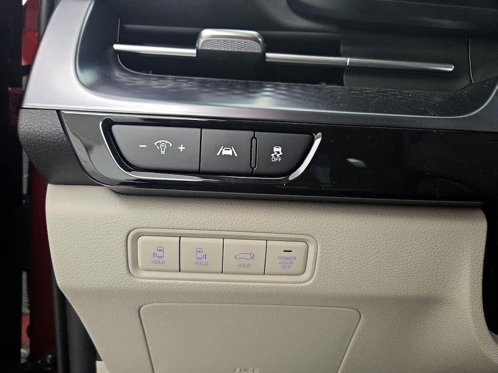 used 2024 Kia Carnival car, priced at $45,998