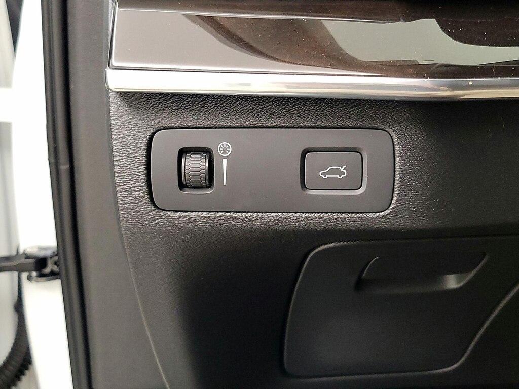 used 2019 Volvo XC90 car, priced at $29,998