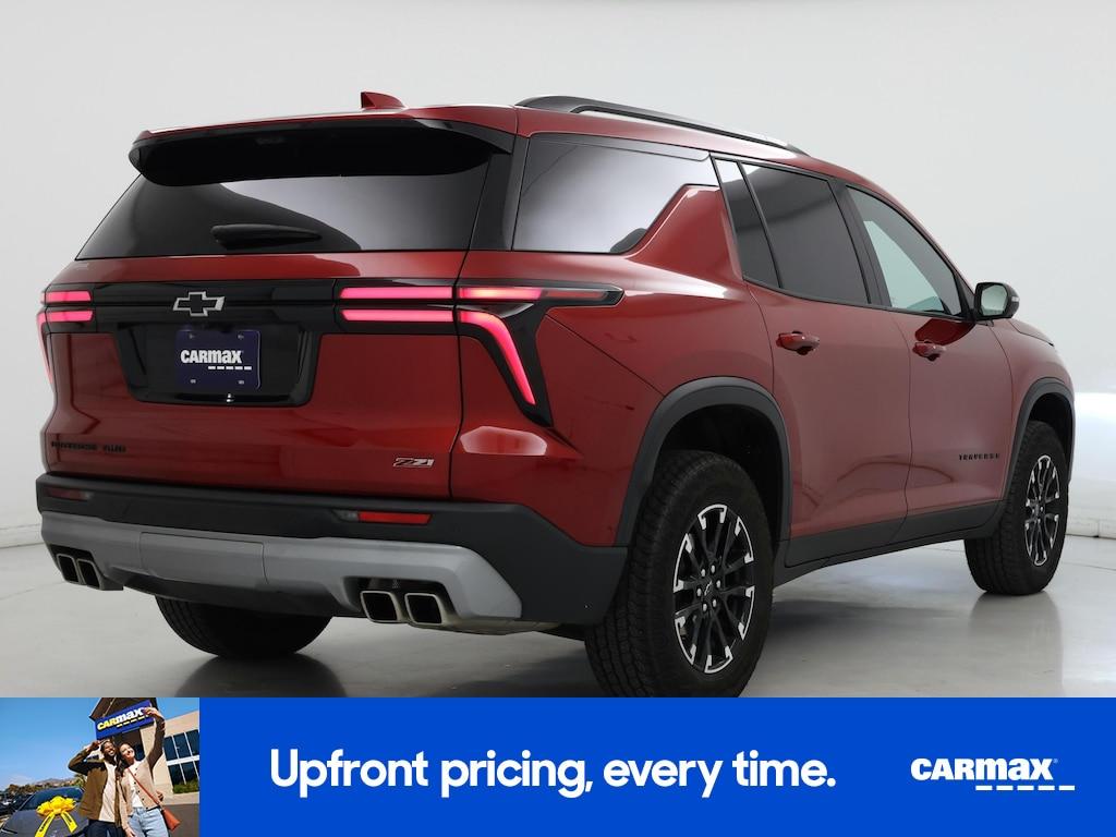 used 2024 Chevrolet Traverse car, priced at $43,998
