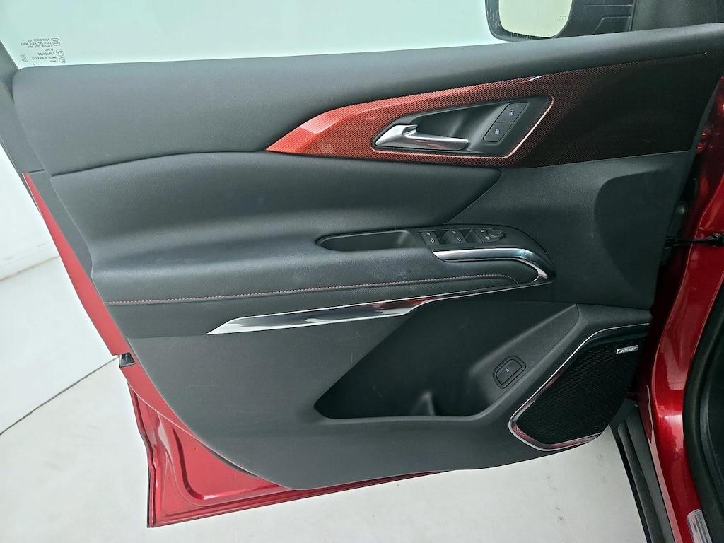 used 2024 Chevrolet Traverse car, priced at $43,998