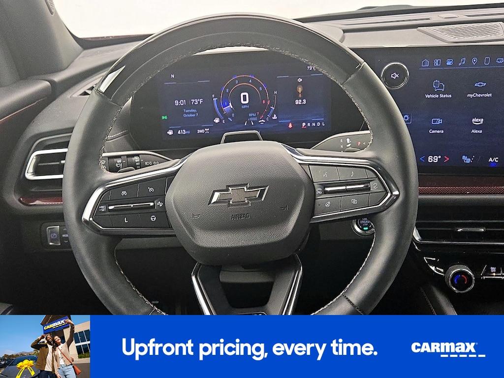 used 2024 Chevrolet Traverse car, priced at $43,998