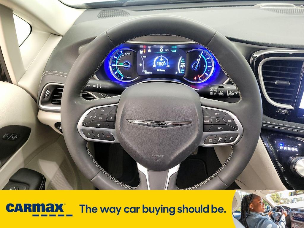used 2023 Chrysler Pacifica Hybrid car, priced at $27,998
