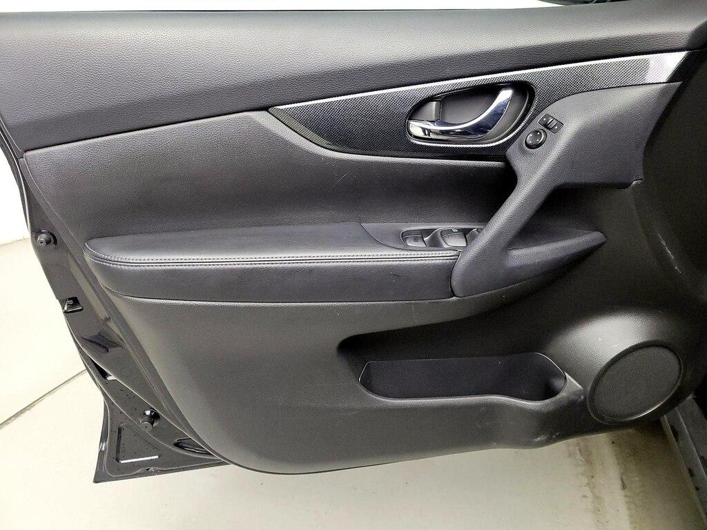 used 2014 Nissan Rogue car, priced at $13,998