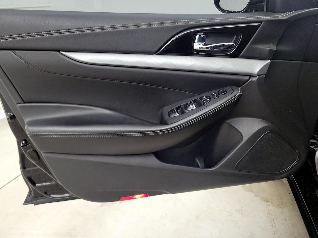 used 2016 Nissan Maxima car, priced at $16,998