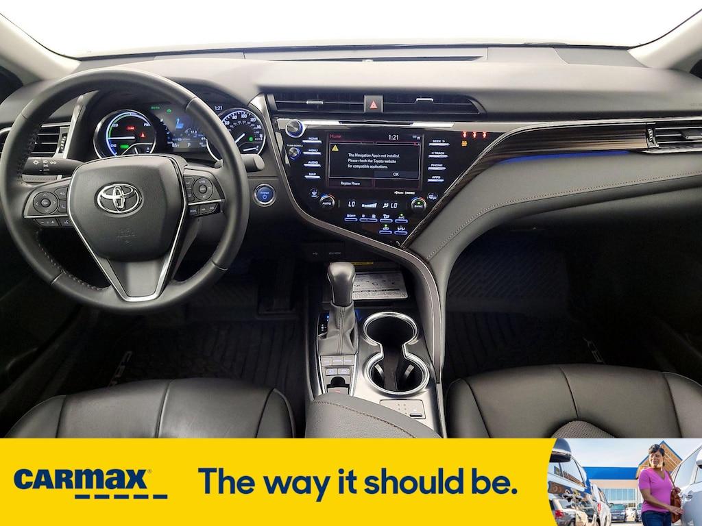 used 2020 Toyota Camry Hybrid car, priced at $28,998