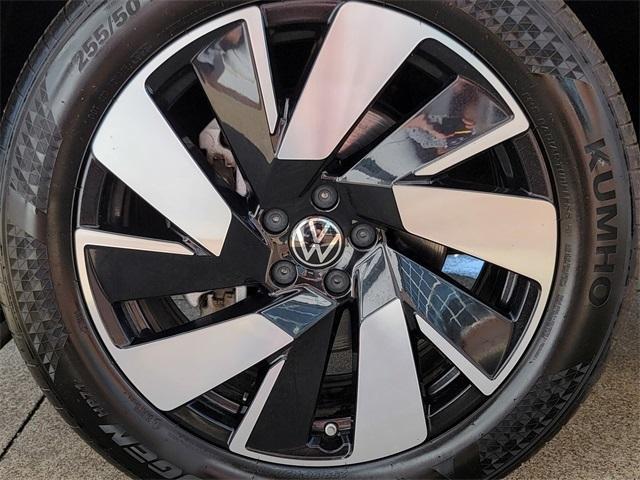 used 2024 Volkswagen Atlas Cross Sport car, priced at $32,885
