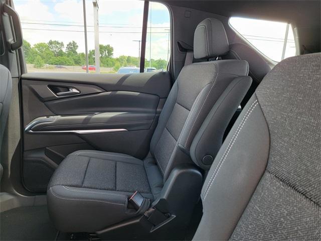 new 2025 Chevrolet Traverse car, priced at $45,295