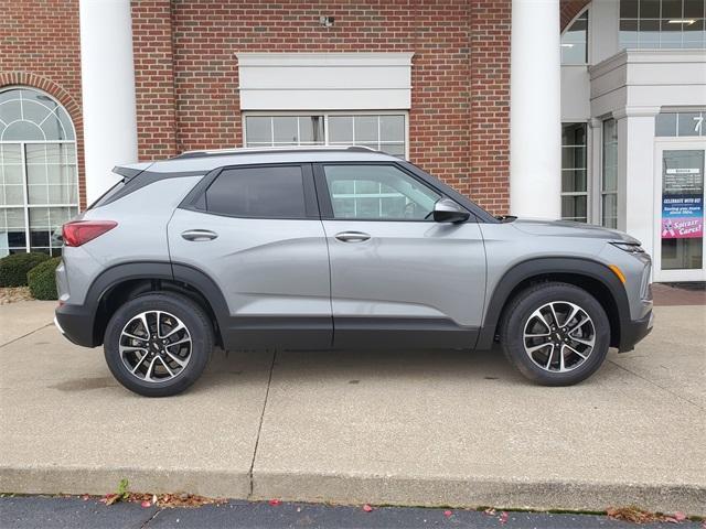 new 2025 Chevrolet TrailBlazer car, priced at $26,254