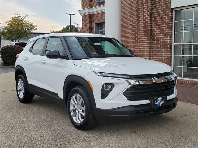 new 2024 Chevrolet TrailBlazer car, priced at $22,972